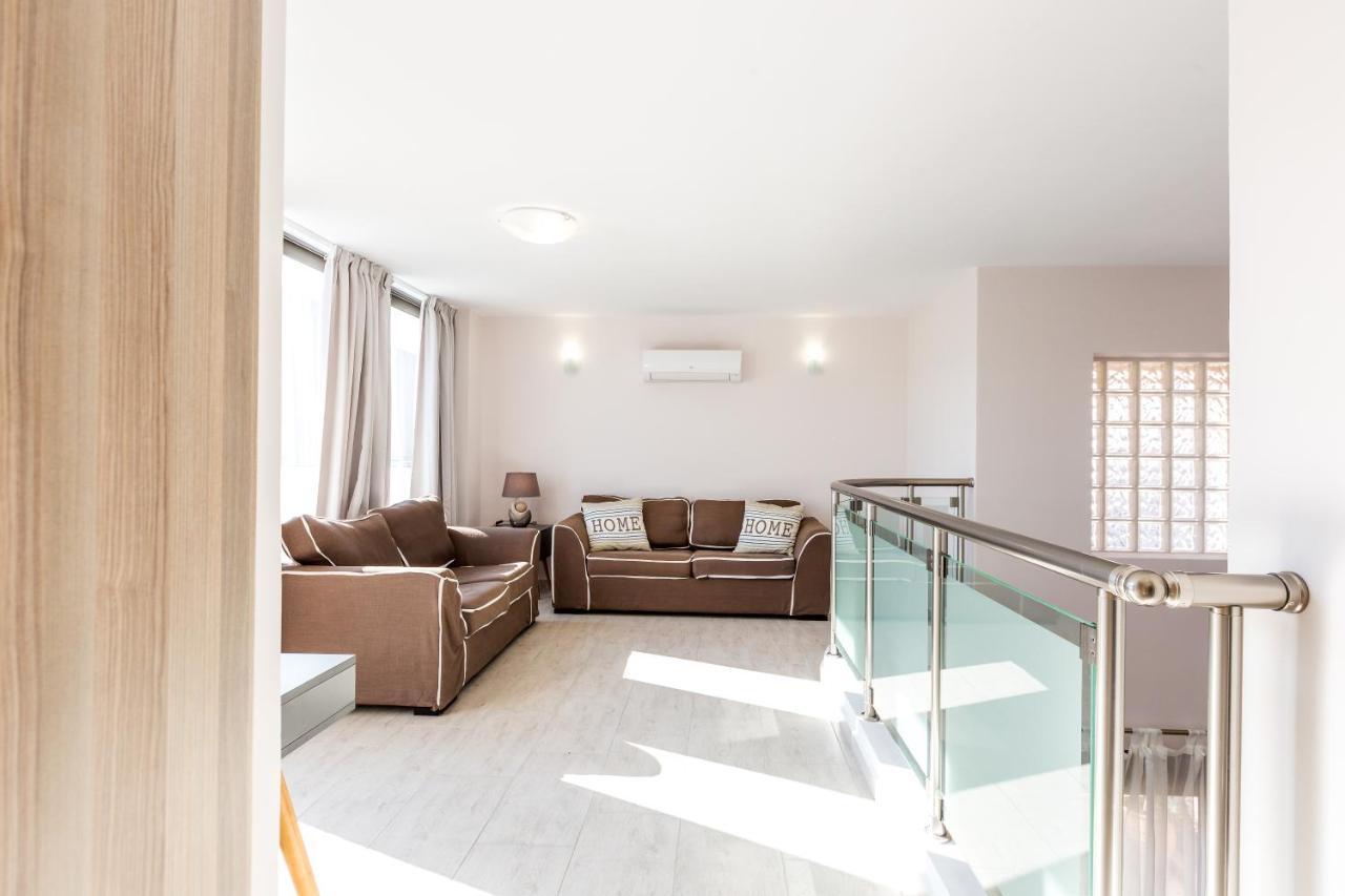 Peris Villa Kato Daratso Extérieur photo